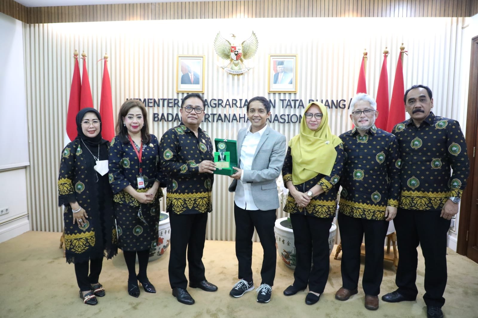 PP IPPAT Bertemu Wamen ATR/BPN Bicarakan Layanan Pertanahan