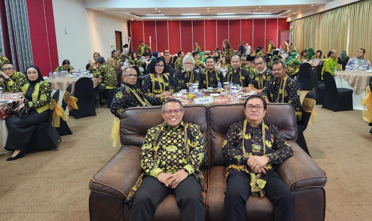 Ketum IPPAT dan Gubernur Hadiri Rakerwil IPPAT Propinsi Jambi Berikan Pembinaan PPAT