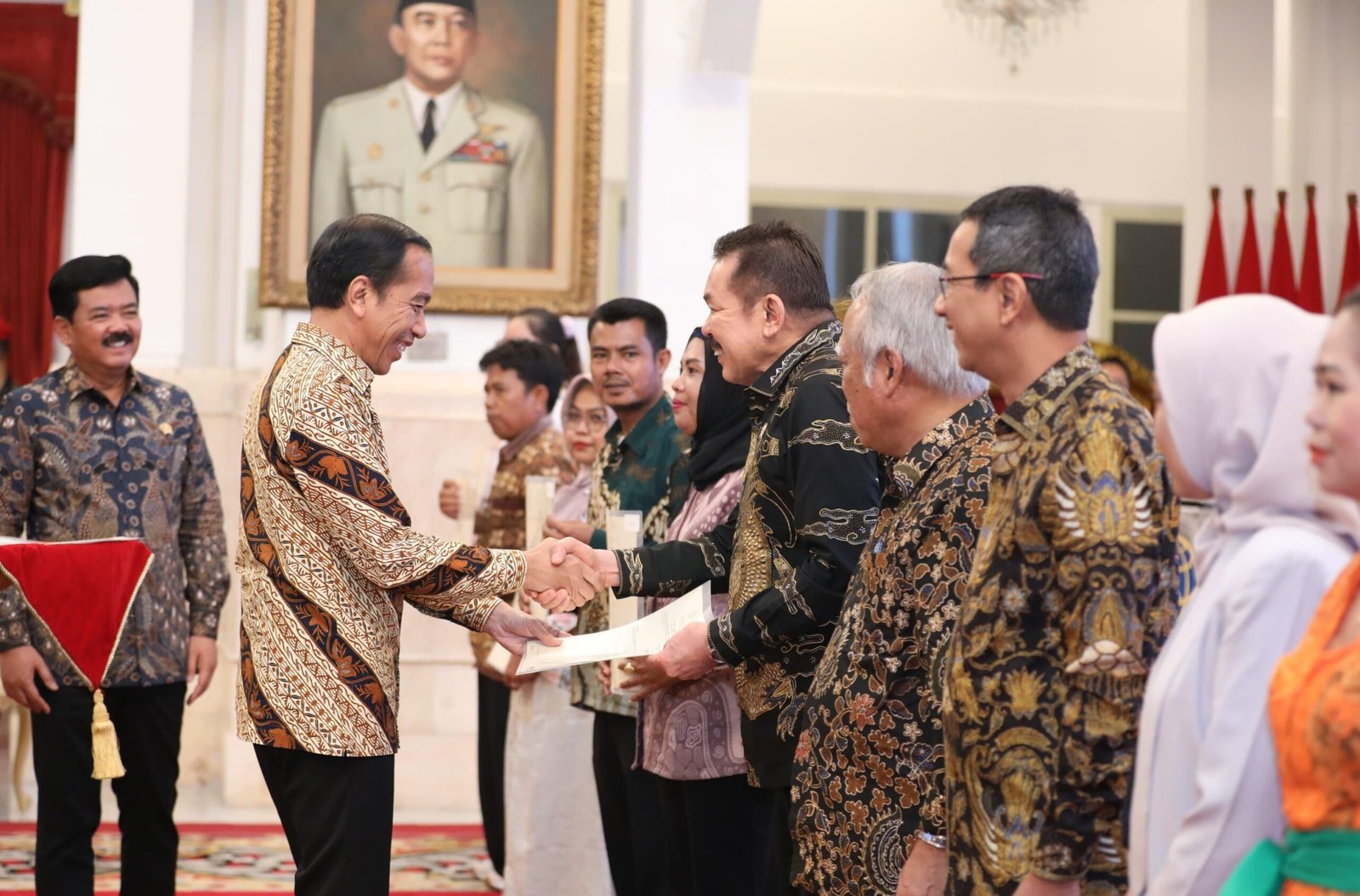 Jokowi Launching Sertipikat Tanah Elektronik, Dihadiri Ketum IPPAT